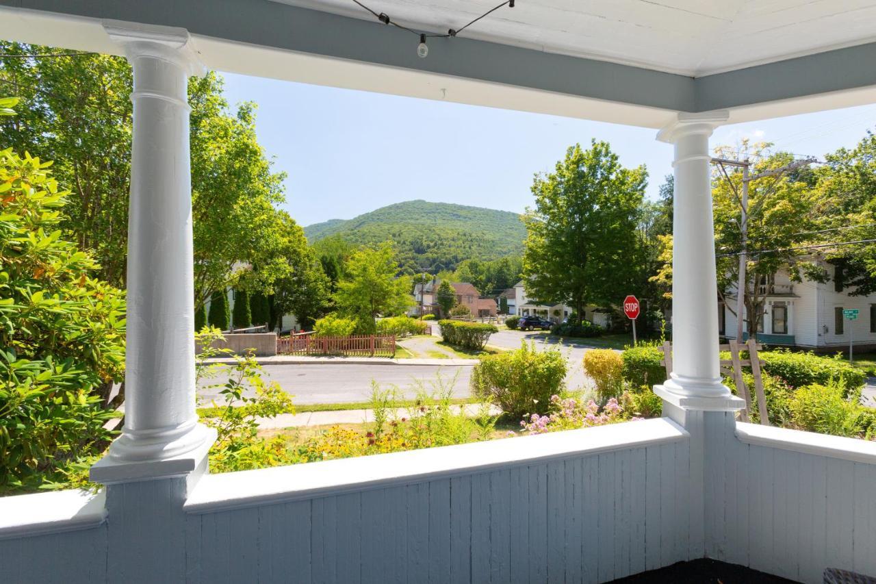 Streamside Victorian Margaretville Exterior foto