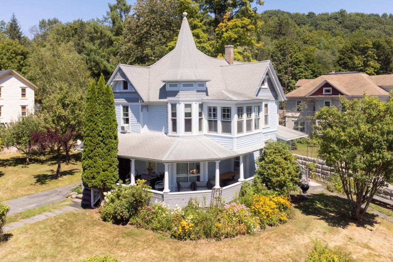 Streamside Victorian Margaretville Exterior foto
